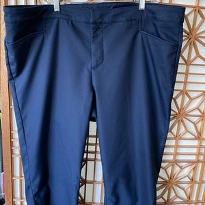 Women’s Navy Chaps Capri’s 22w
